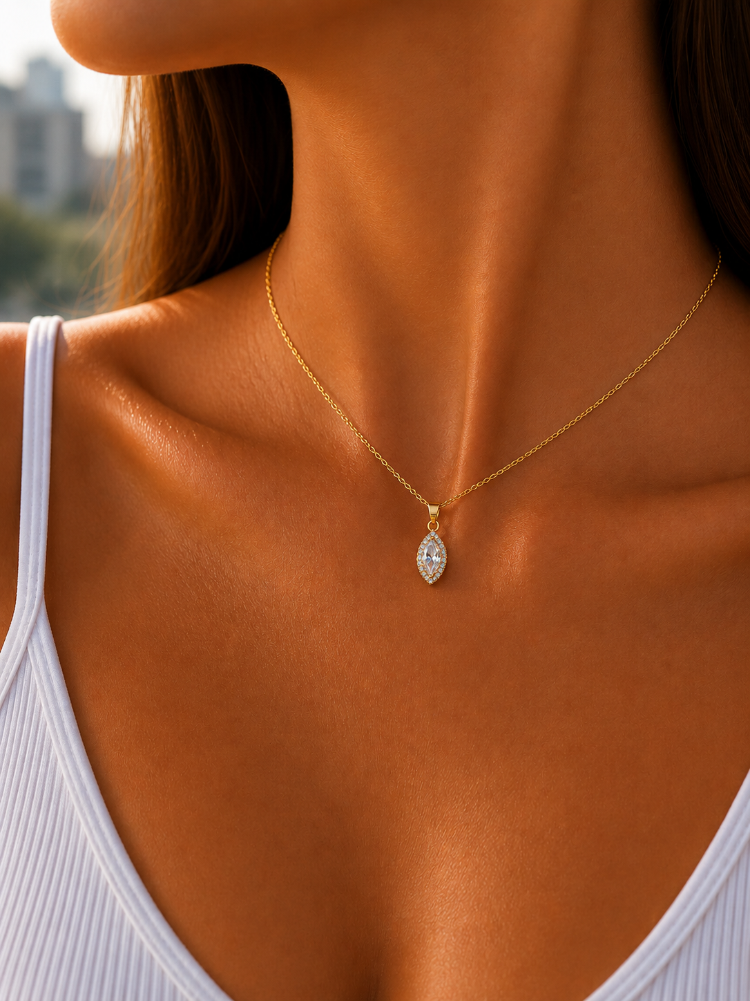 שרשרת ציפוי עם תליון בחיתוך מרקיזה